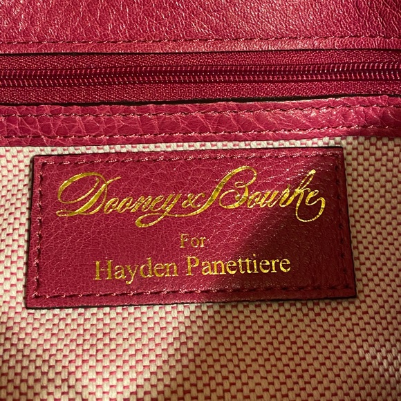Dooney & Bourke 24k Gold Dipped Lion Y2K Hayden Panettiere 💖FUCHSIA Clutch NWT - Picture 4 of 12